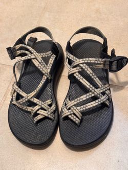 Chaco Strappy Sport Sandals (sz 8)