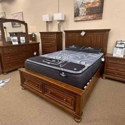 Great Quality 👌Flynnter Bedroom Set 🤝(Queen Panel Bed, Dresser, Mirror, and Nightstand)