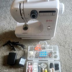 Sewing Machine - Sunbeam  SB1818