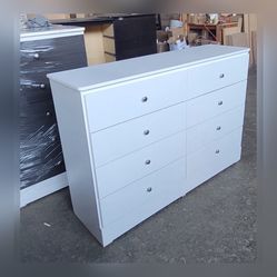 Eight drawers dresser with rails