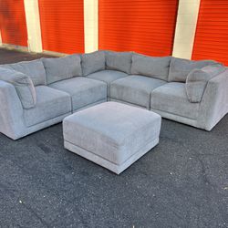 Gray Modular Sectional Couch with Ottoman