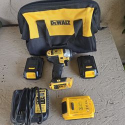 DEWALT DRILL 20  VOLT