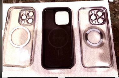 Apple I Phone 14 pro 3 cases