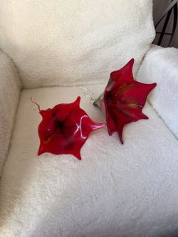 Red Art Glass Flower Trumpet Set of 2