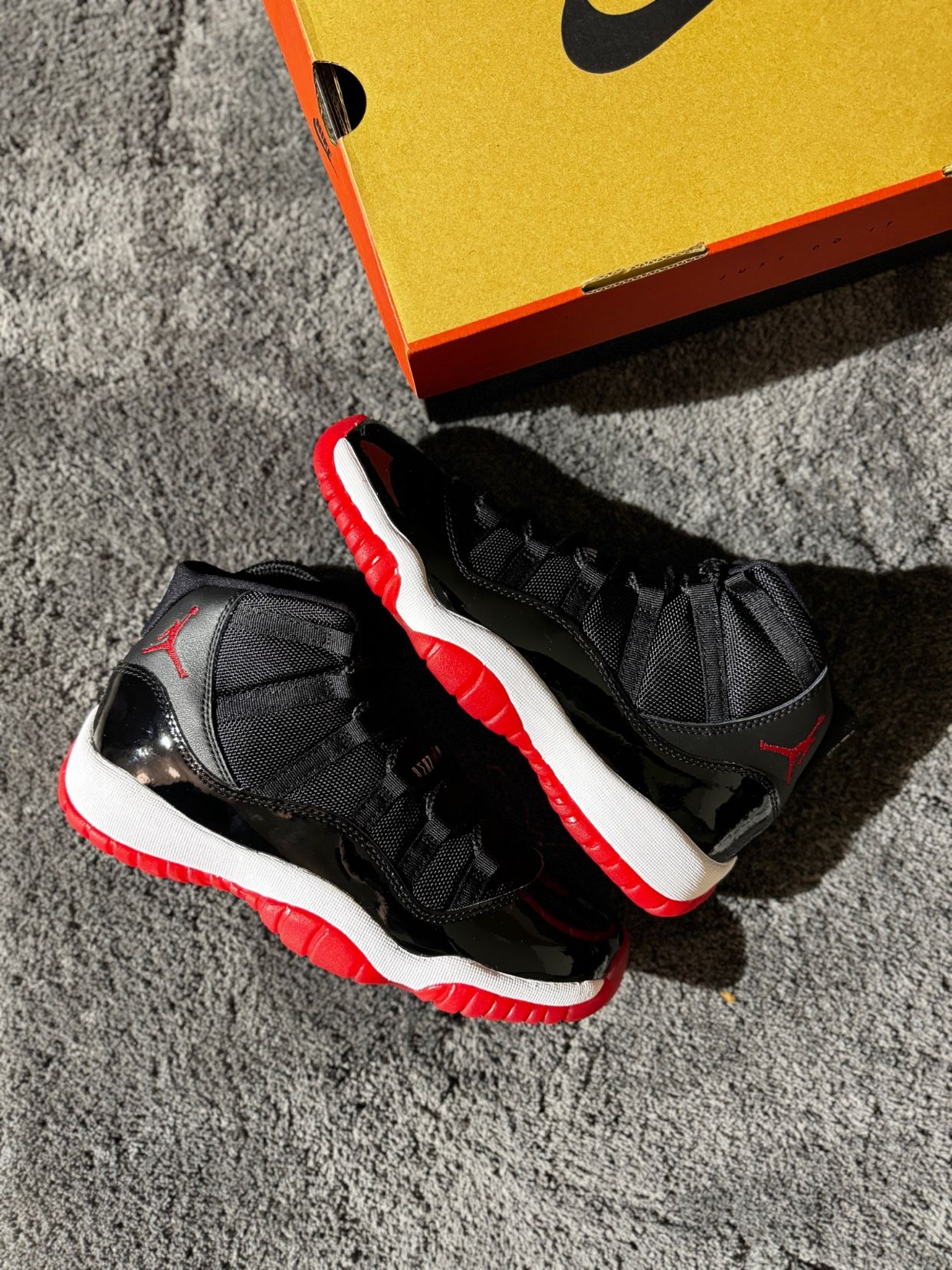 Jordan 11 Bred (2019)