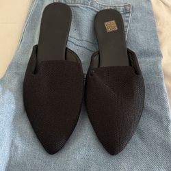 Black Flats Size 8.5