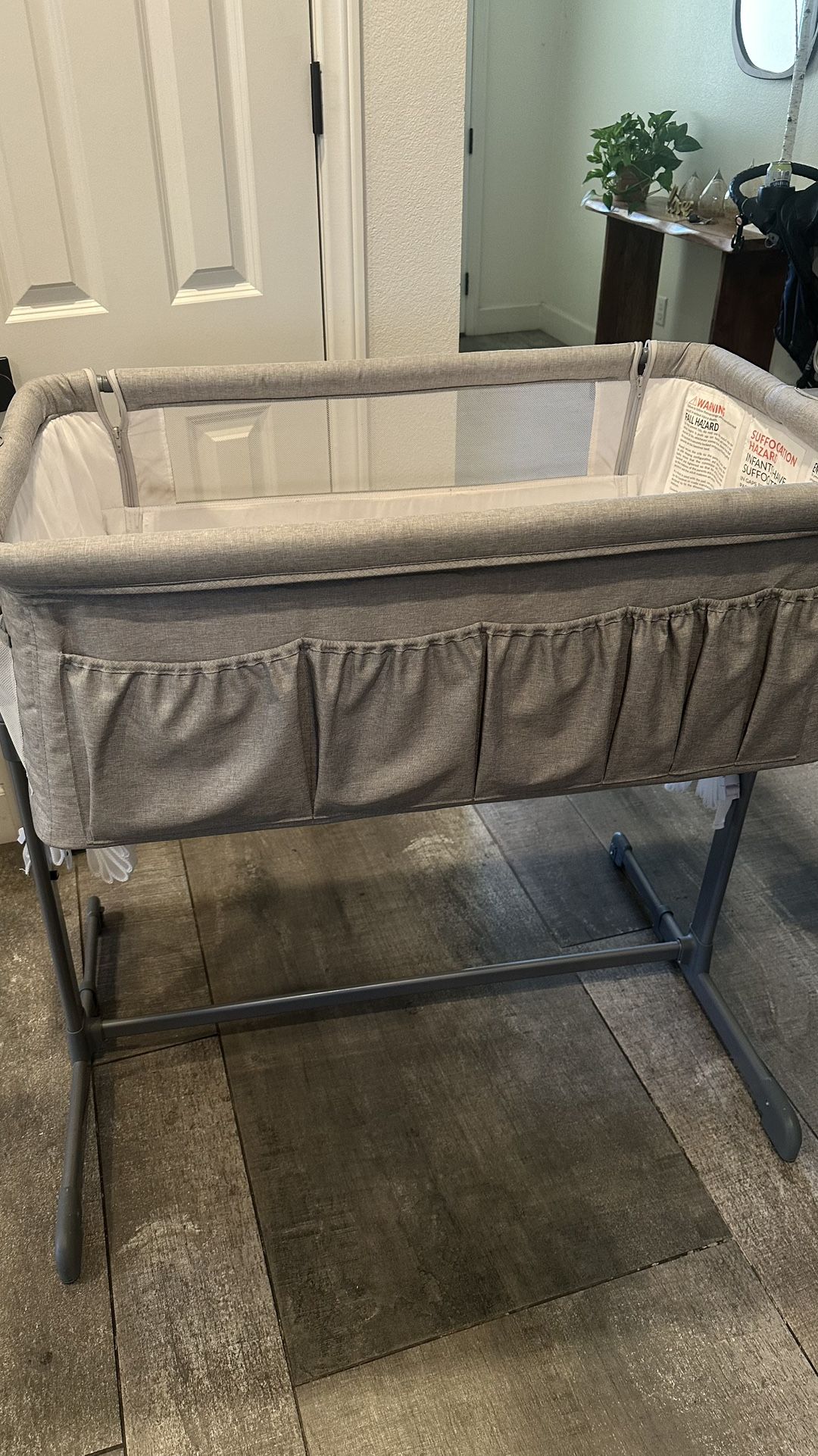 Milliard baby bassinet