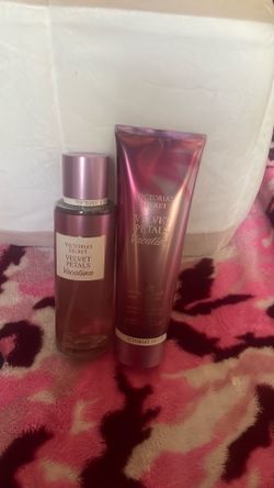 Victoria secret lotion& fragrance mist Velvet Petals Vaction