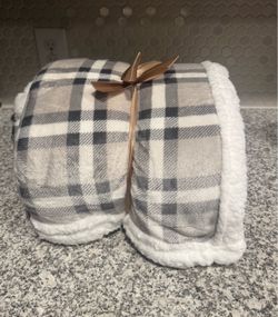 Plaid Sherpa Throw Blanket