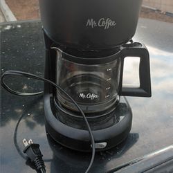 KitchenAid KCM402 Personal Coffee Maker for Sale in Boca Raton, FL - OfferUp