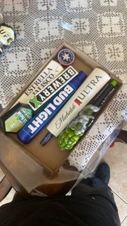 BEER HANDLES