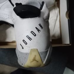 Size 9 Jordans Lift Off 