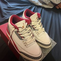 Jordan 3 cardinal red men’s size 8