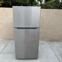 Insignia Refrigerator Stainless Steel 18cu Ft 30x30x66🚨👍3 MONTHS WARRANTY 