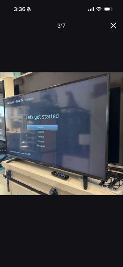 Sharp - 43" Class - LED - 2160p - Smart - 4K UHD TV with HDR Roku TV Perfect Working Condition
