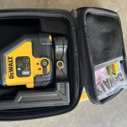 DEWALT USB Rechargeable Red Cross Line Laser Base Kit