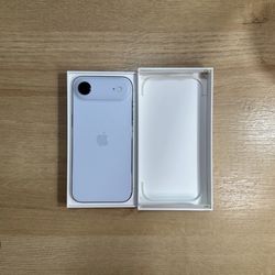 iPhone Air -256GB With Case