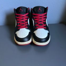 Red, Black, White Jordan 1’s Size 7