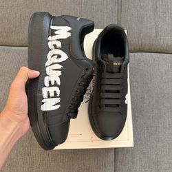 Alexander McQueens Size 9 