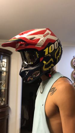 Fox V2 helmet