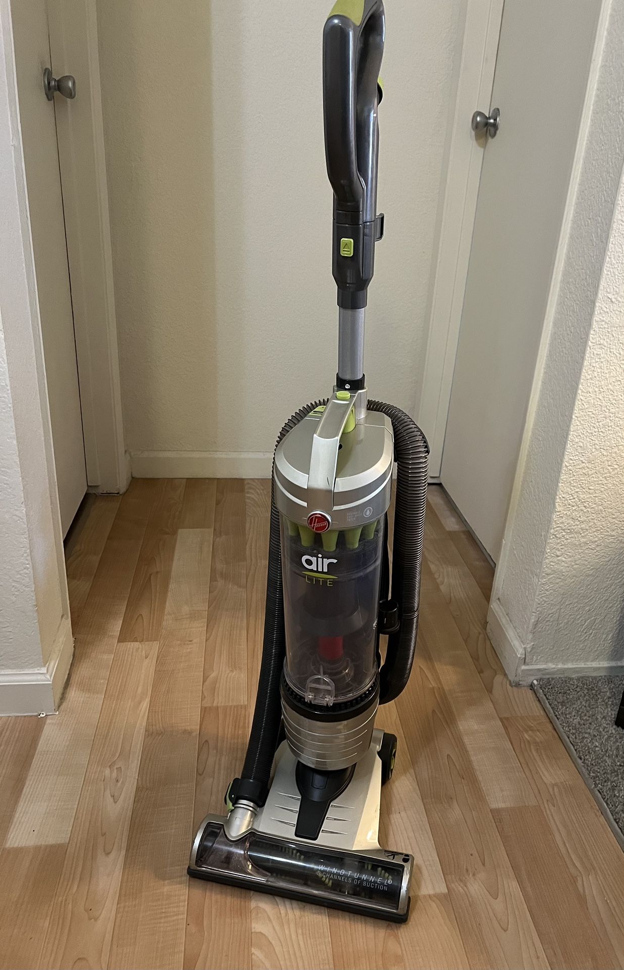 Hoover Air Lite Vacuum