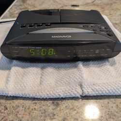 Magnavox Alarm Clock with Radio and Cassette Player 