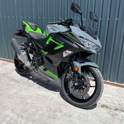 Kawasaki Ninja 400