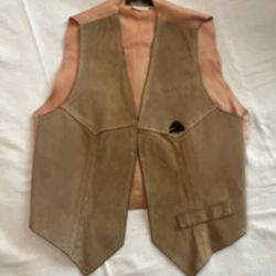 70s JORDACHE TAN SUEDE W/DARK BROWN LOGO HORSE EMBROIDERY TRIM VEST Small