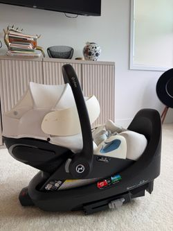 Cybex Infant Car Seat with Base