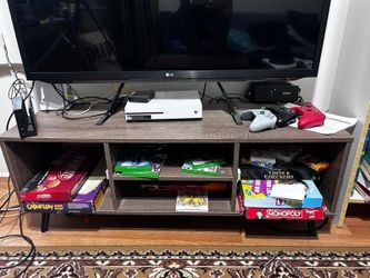 TV Stand 