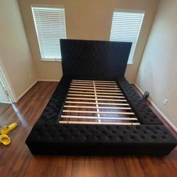 "Paris Platform Bed With Storages Blue/Black/Grey/Pink Queen/King New In The Box Same FAST DELIVERY!
"
