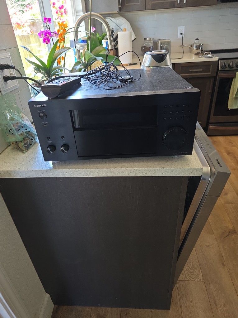Onkyo TX-RZ900
