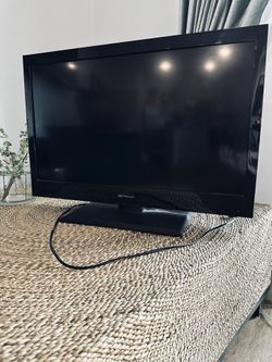 Emerson 32” TV And Remote 