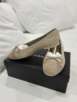 CHANEL Beige Suede CC Ballet Flats – Two-Tone Cap Toe - SIZE 38/8.5 womens