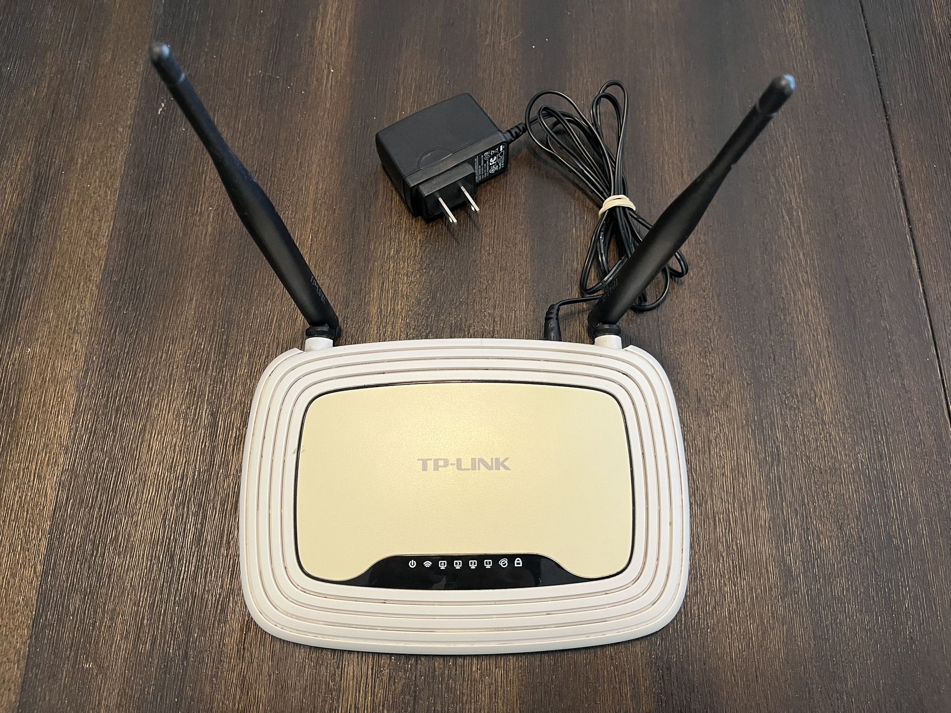 TP-Link TL-WR841N Wireless Router With Power Supply