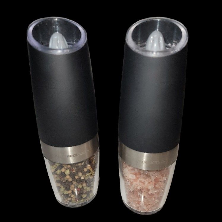 Salt and Pepper kitchen kit