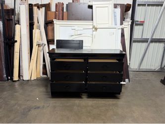 Dresser $160