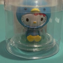 Hello Kitty I  Blue Duck Outfit 