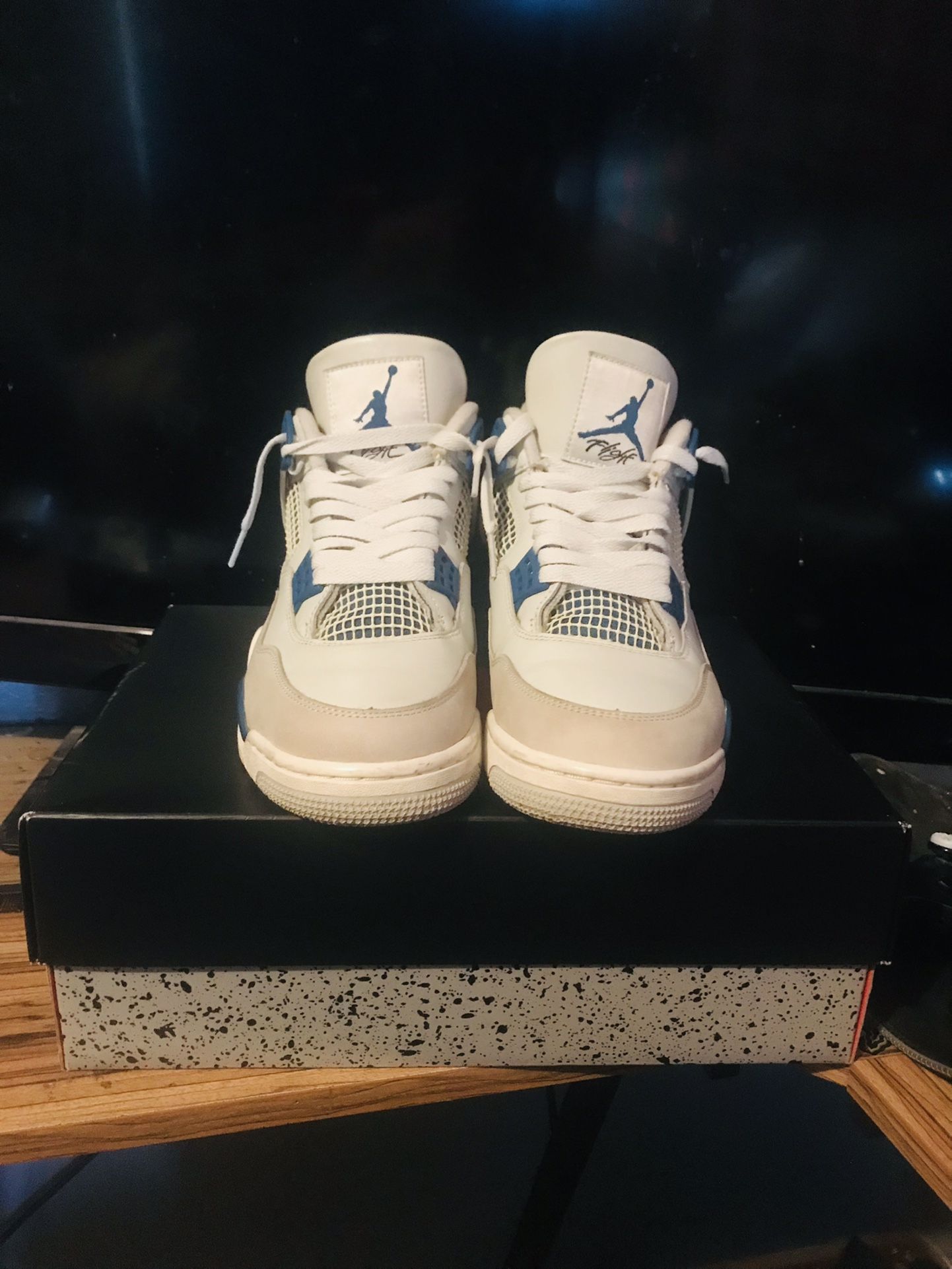 Jordan 4 Military Blue