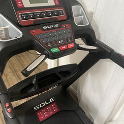 F63 Treadmill 