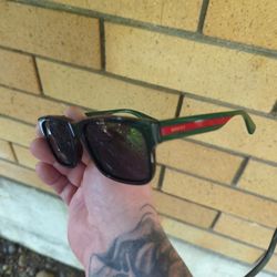 brand new Gucci glasses my girl bought them for $499 will sell for 275