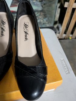 SE VENDEN 5 PARAS DE ZAPATOS PARA MUJER DEL  NUMERO 7