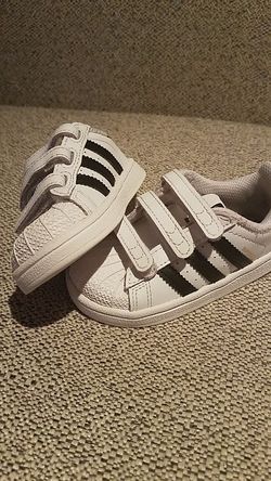 Adidas Toddler Size 6 shoes