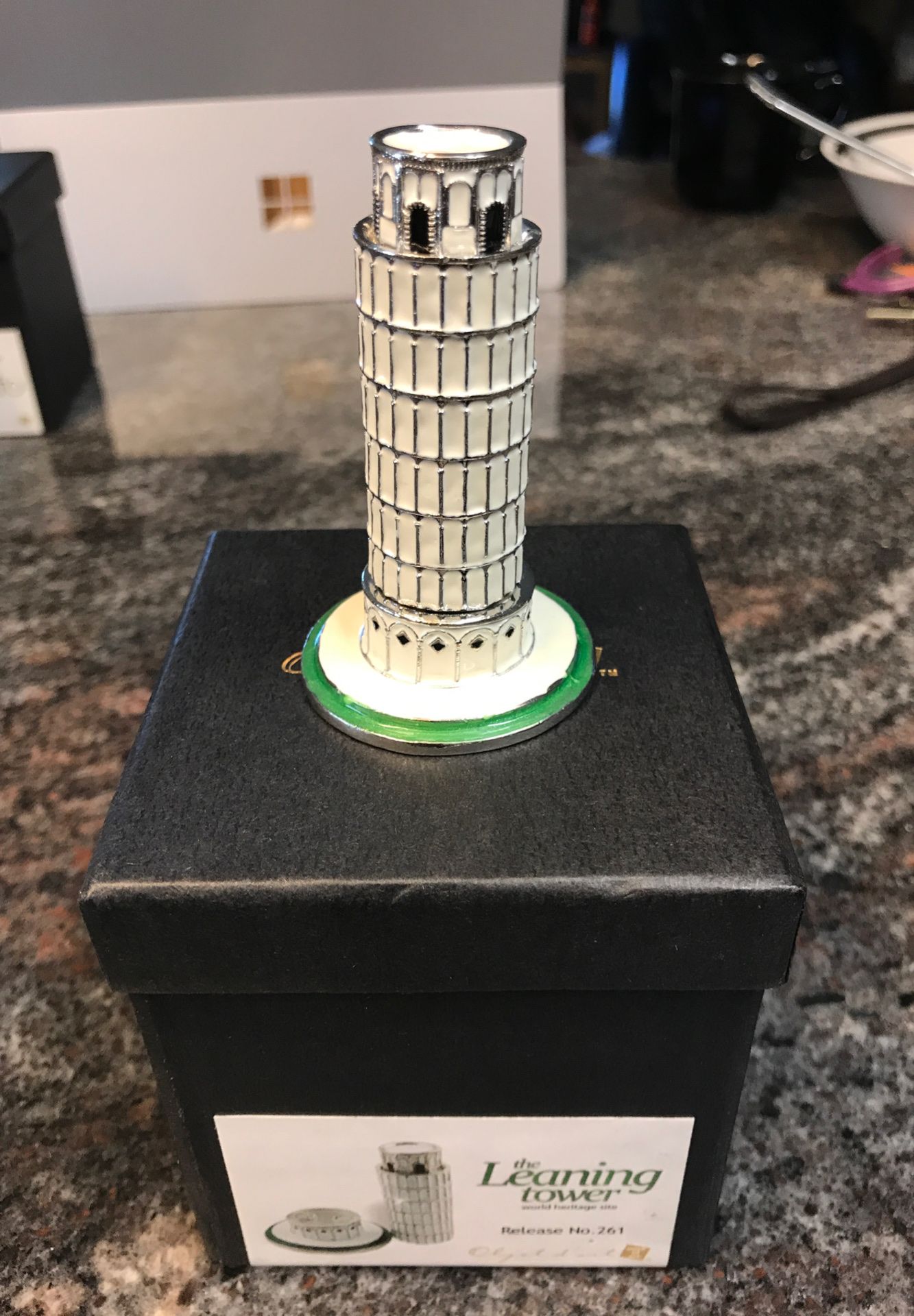 Art Form Trinket (Leaning Tower Of Pisa’s)