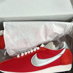 Nike Cortez Women’s size 8 Brand New 