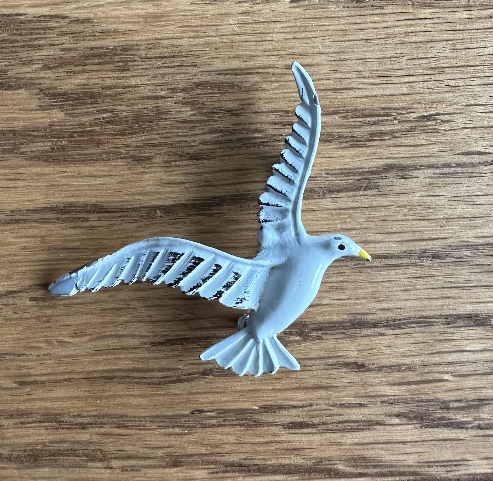 Vintage Seagull Shaped Enamel Brooch- Flying Bird Pin