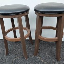 wood stools 2pc