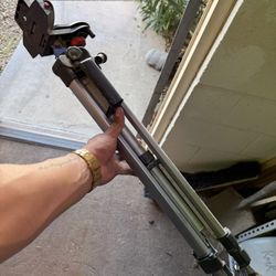 Laser Level With Stand