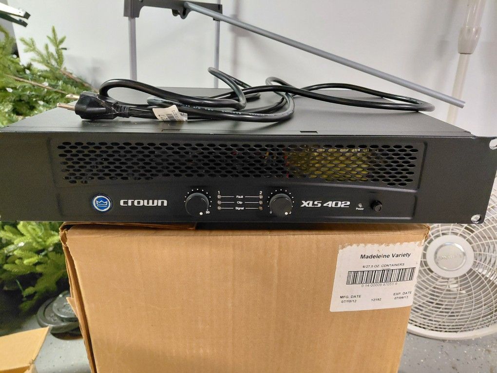 Crown Amp Like New 250 Dls