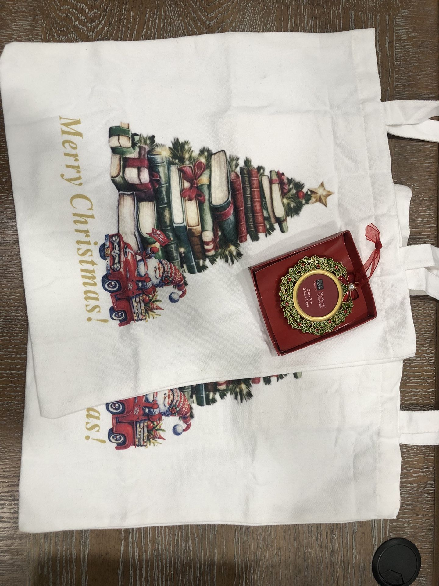Christmas Totes & Ornament